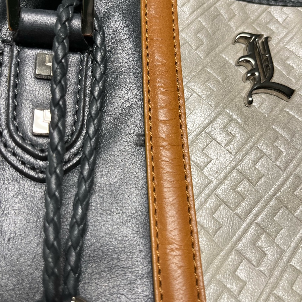 L.A.M.B. Aviano satchel, frosted silver leather, like new condition - Picture 9 of 13